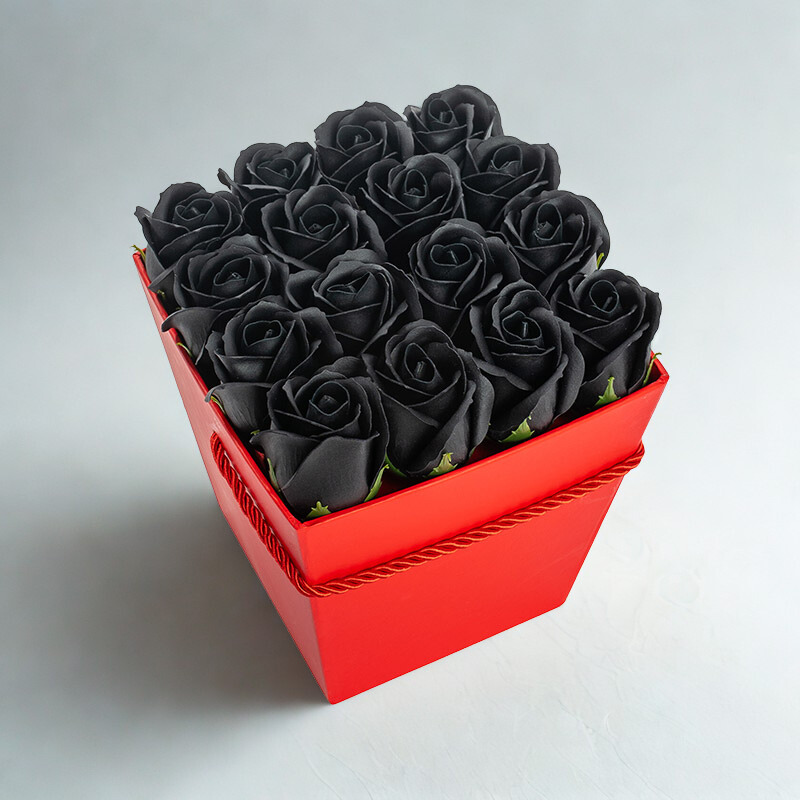 Dárkový box Kytice Midnight Rose