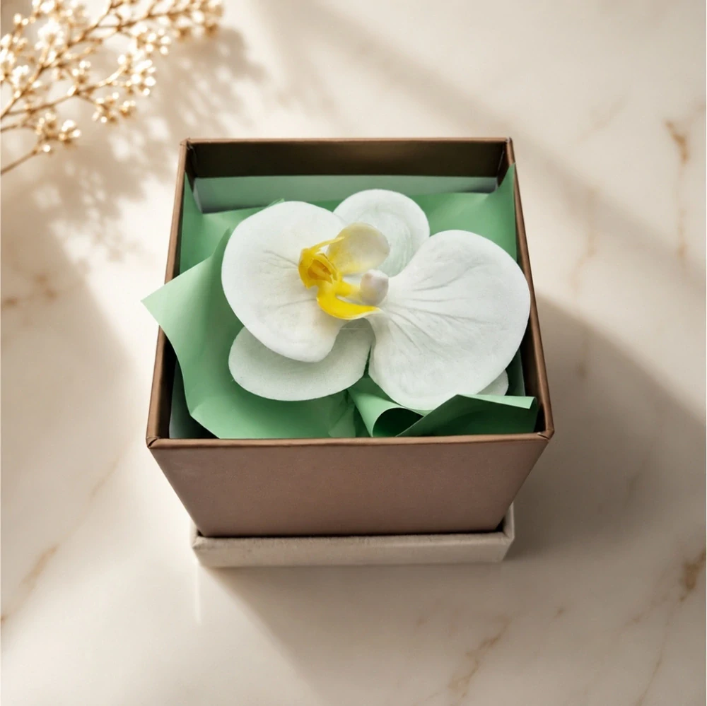 Orchidea Slonová kost | Luxusní mýdlový květ v dárkové krabičce