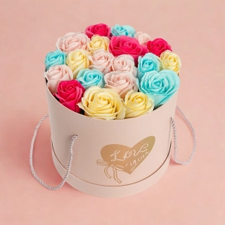 Mýdlová kytice Rainbow | Flower Box plný barevných růží